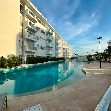 En Serena Del Mar Trevi Apartamento